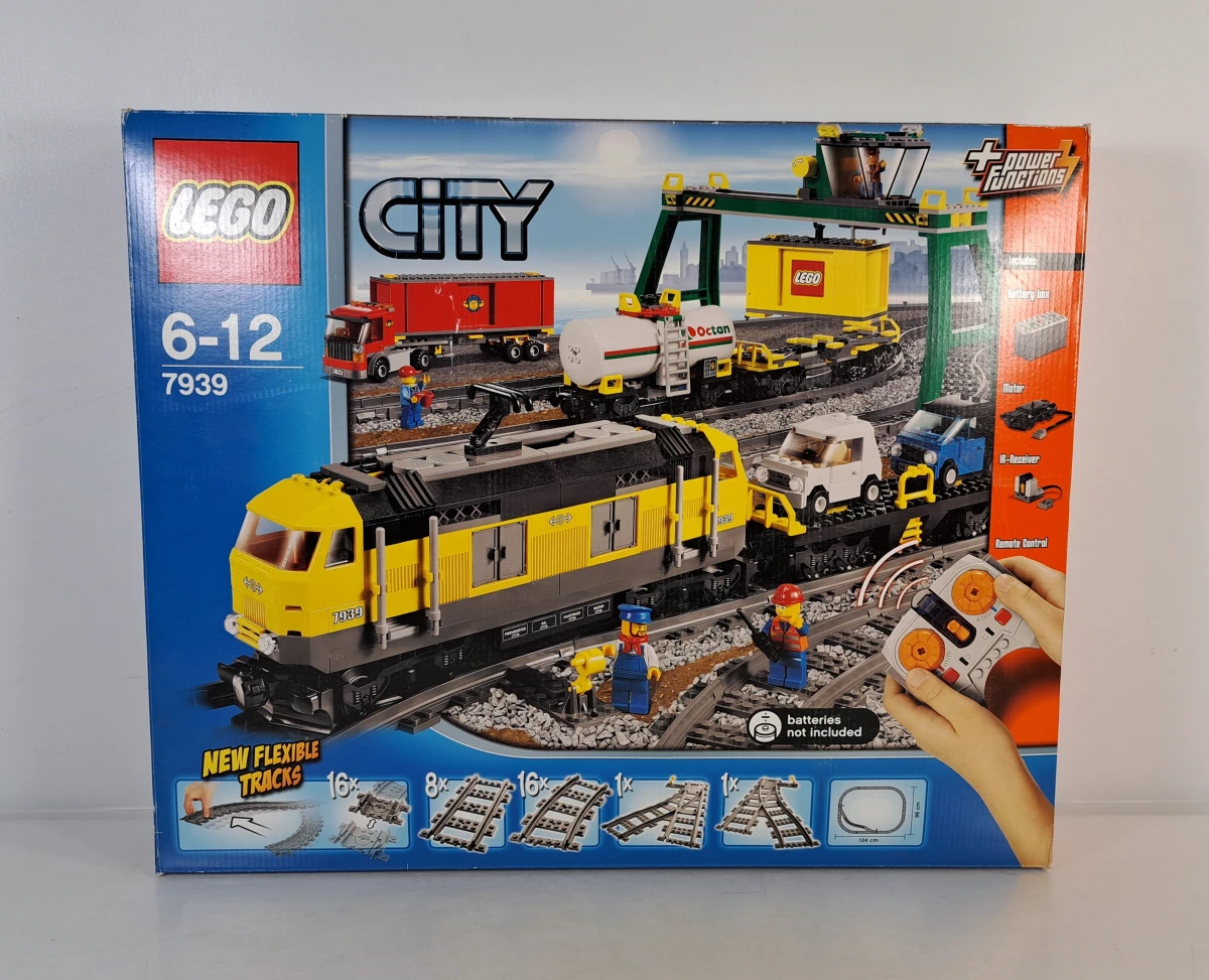 LEGO City Treinsets met rails en accessoires - foto 2