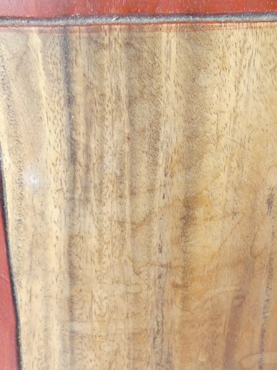 Handgesneden houten boekenkruk – bijzettafel van boeken - foto 13