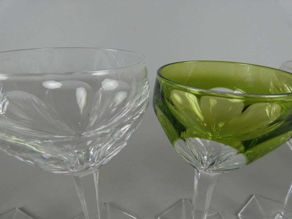 Set van 7 kristallen wijnglazen, 1 met groene kleur - foto 3