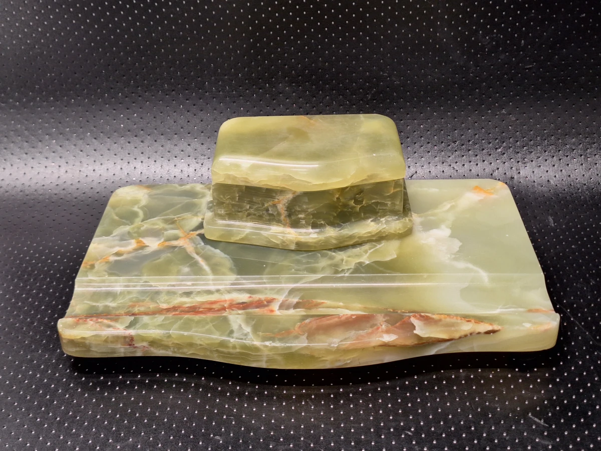 Negendelige set van Art-Deco bureau-accessoires in groen onyx met Weens koudbeschilderd brons - foto 3