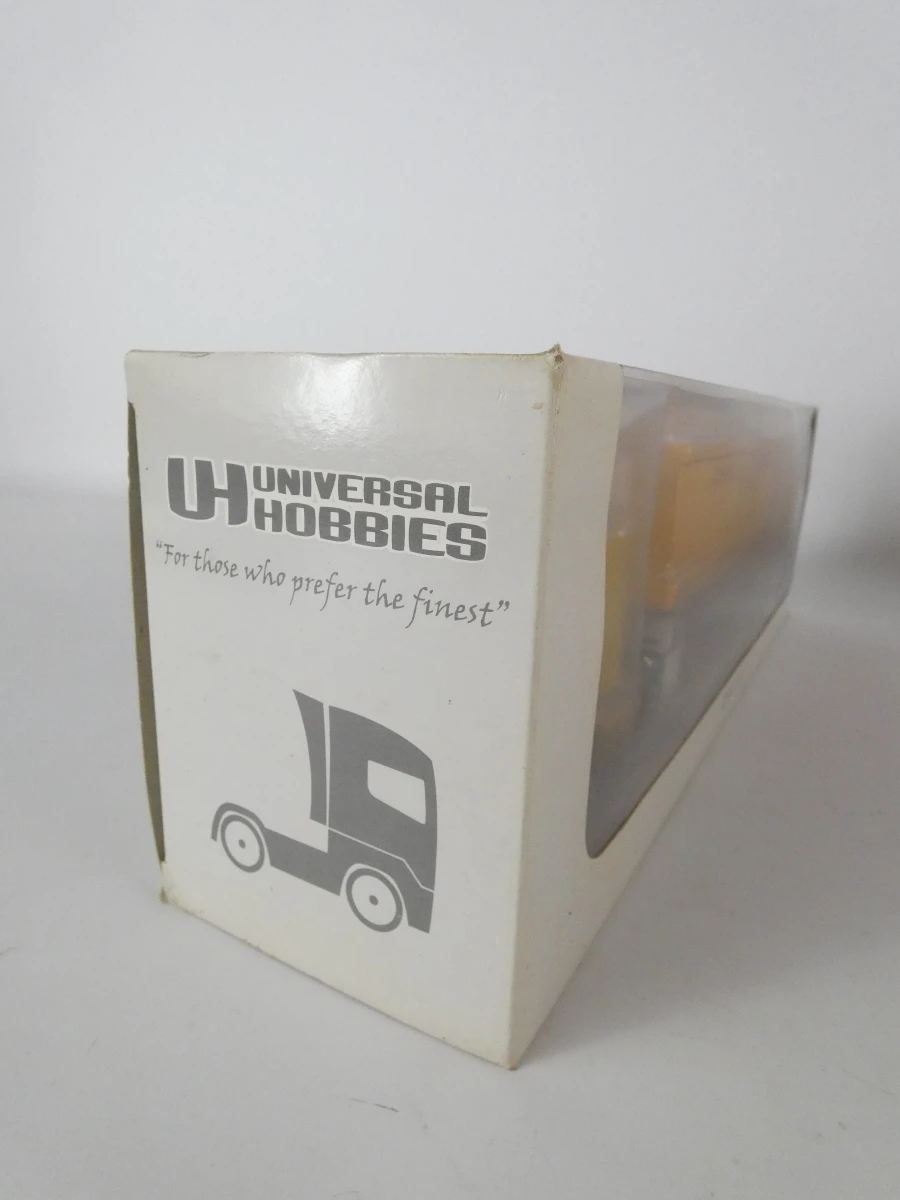 Set van diverse DHL modelauto's en speelgoedvrachtwagens - foto 10