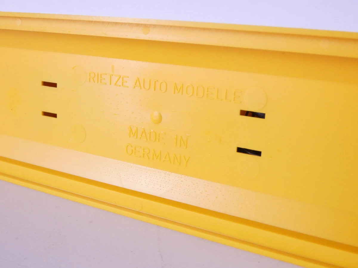 Set van diverse DHL modelauto's en speelgoedvrachtwagens - foto 26
