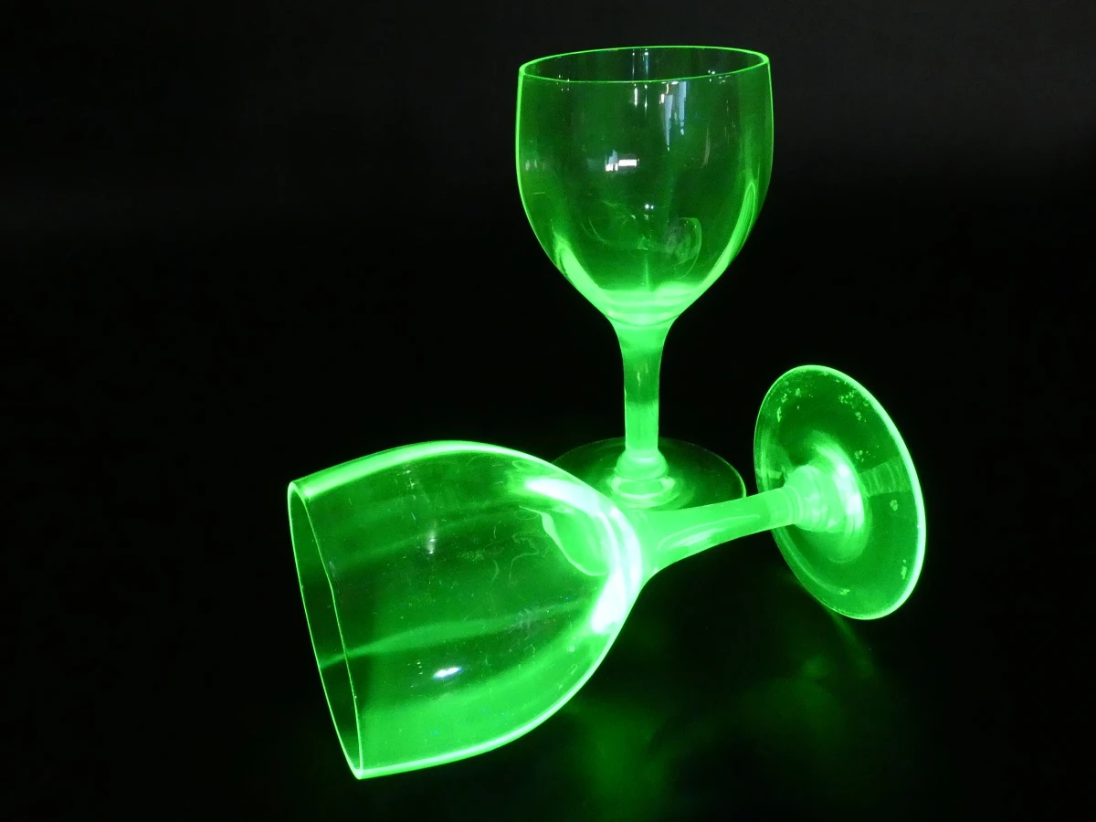 Set van 5 Vintage Uranium Wijnglazen - foto 3