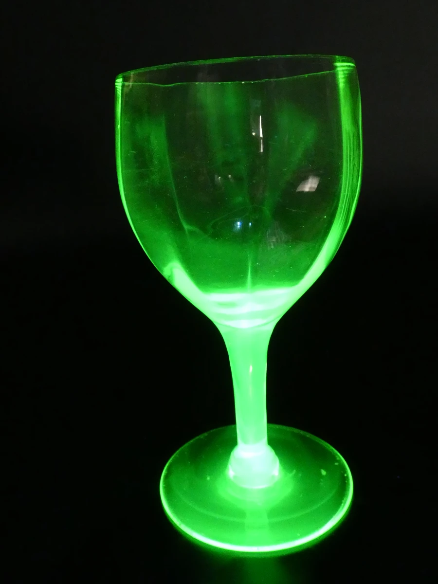 Set van 5 Vintage Uranium Wijnglazen - foto 4