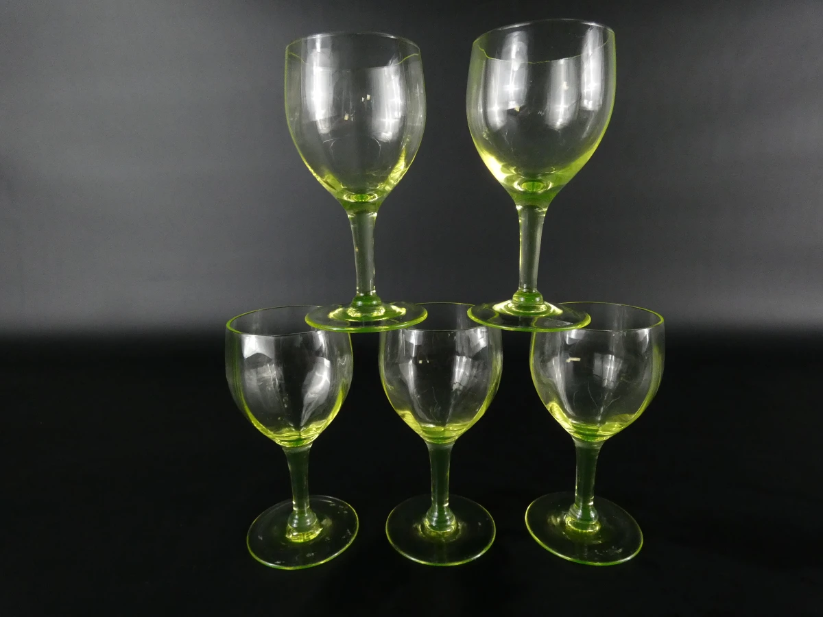 Set van 5 Vintage Uranium Wijnglazen - foto 5