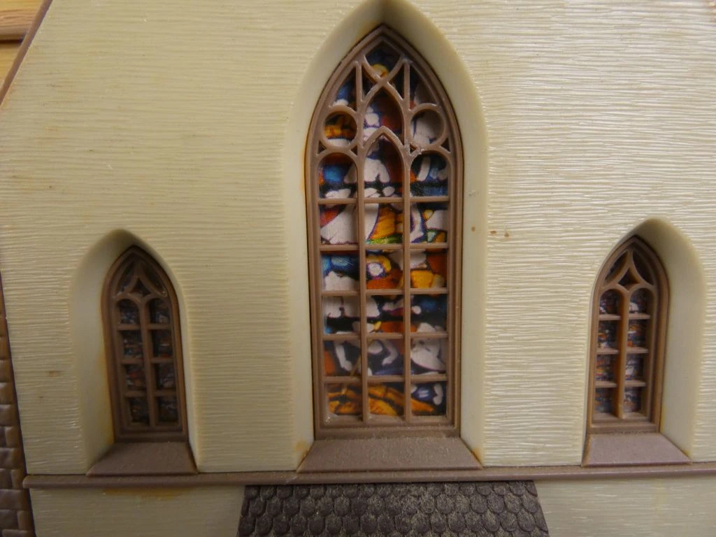 Modelkerk van Faller met gedetailleerde ramen - foto 7