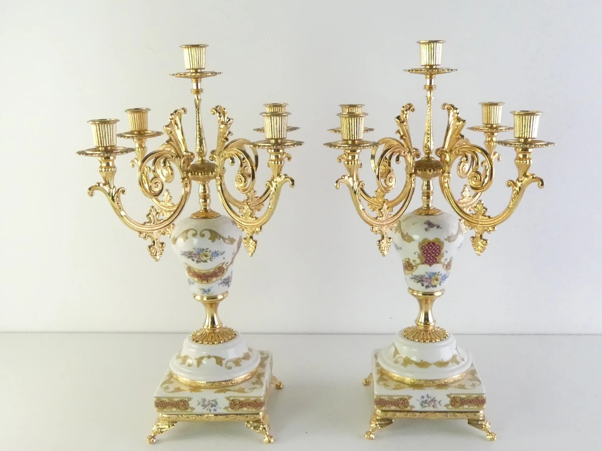 Elegante Italiaanse Alfa porseleinen sierset | Sierurn en twee kandelaars - foto 3