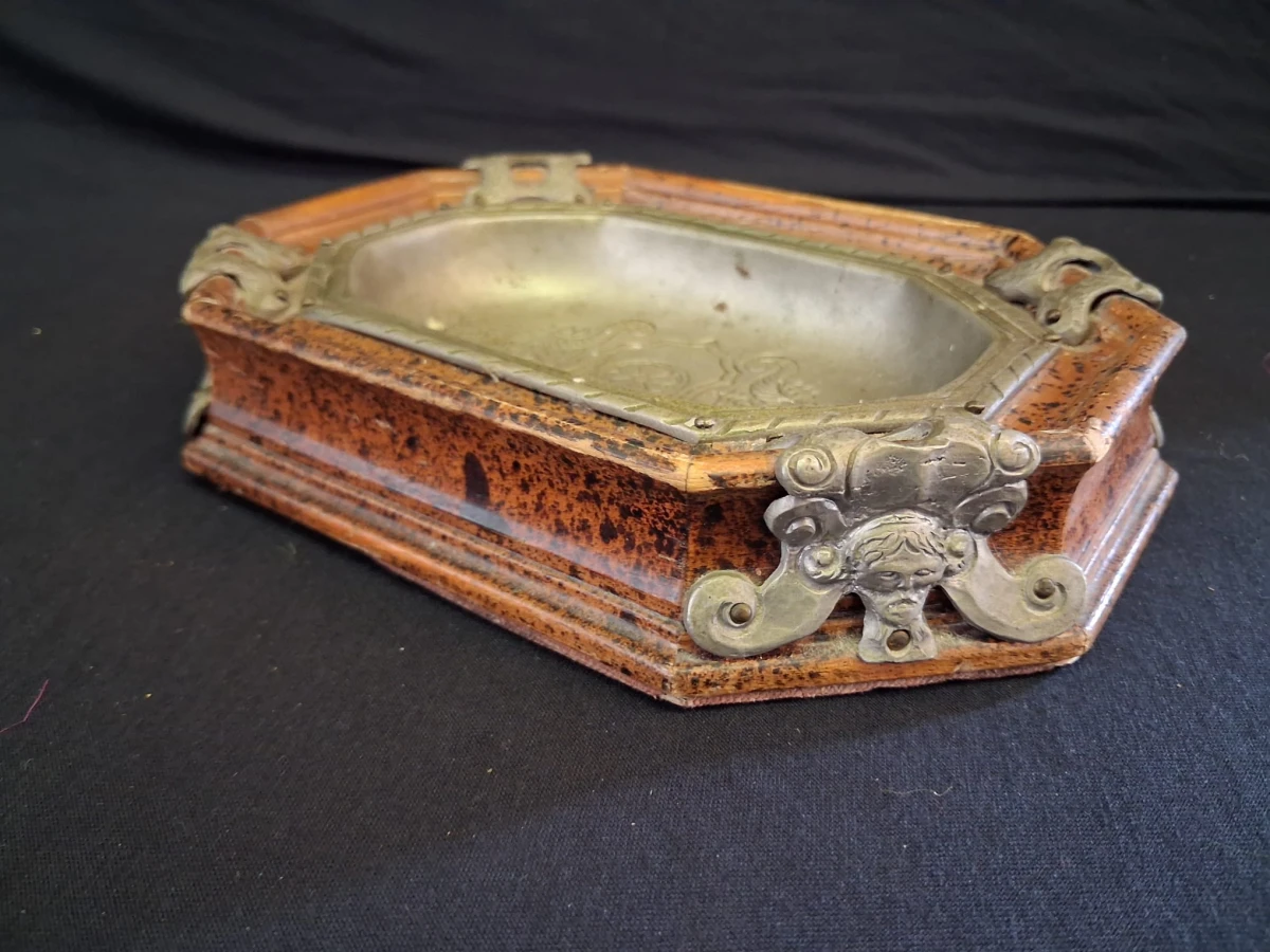 Antieke sierlijke Vintage asbak – kavel bij De Kringwinkel, Ieper