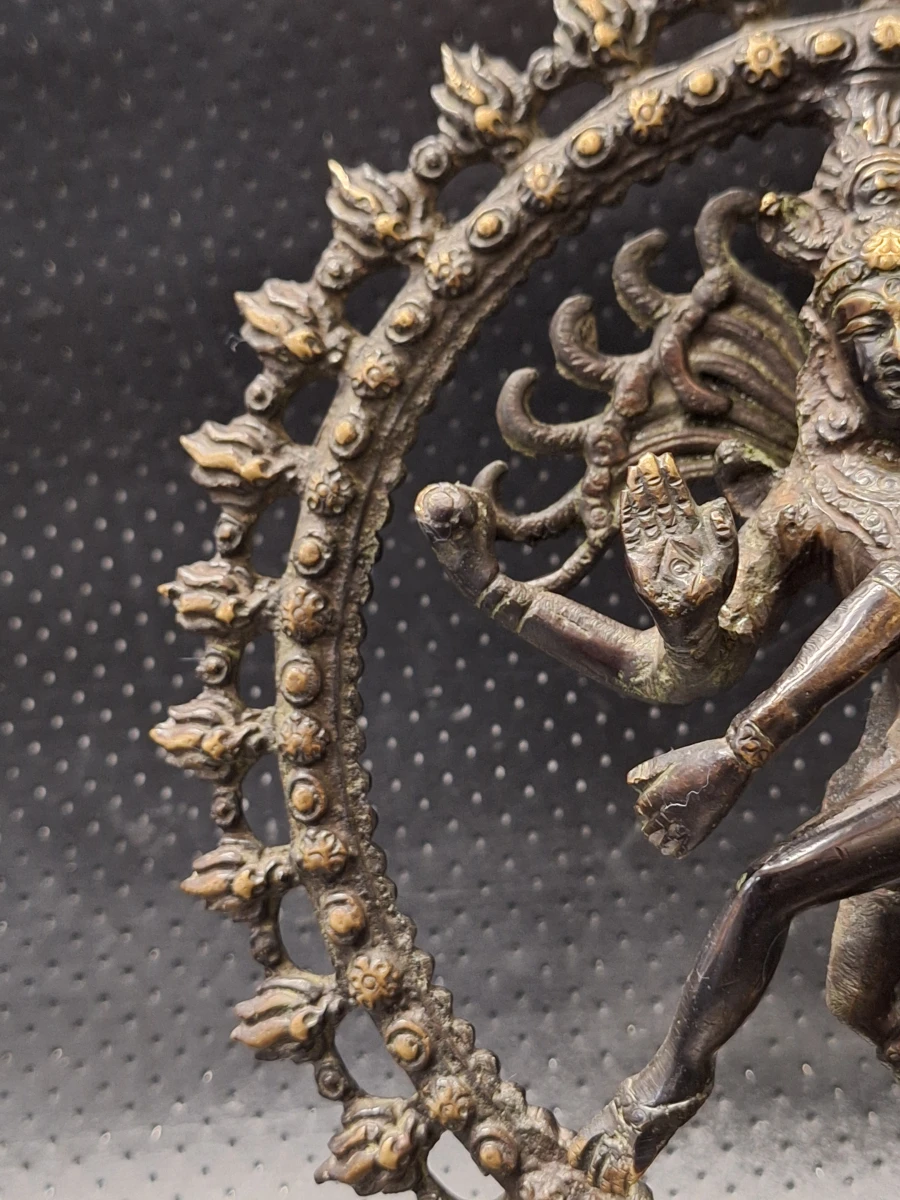 Bronzen en messing beeld van de dansende Shiva Nataraja uit India - foto 7