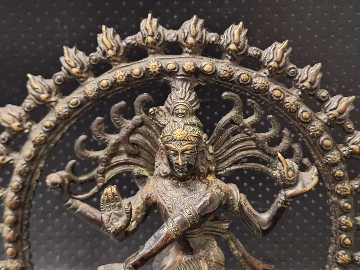 Bronzen en messing beeld van de dansende Shiva Nataraja uit India - foto 5