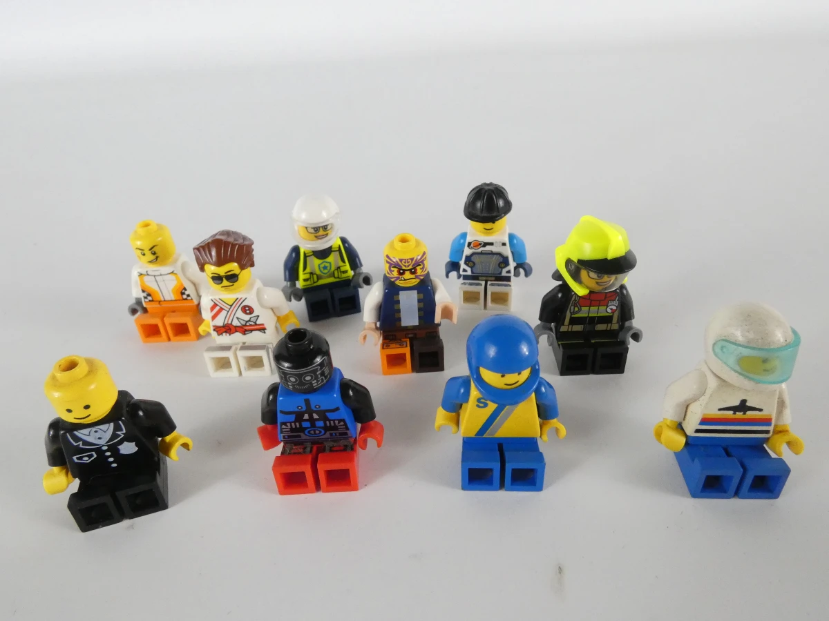 Verzameling LEGO-minifiguren met accessoires - foto 7