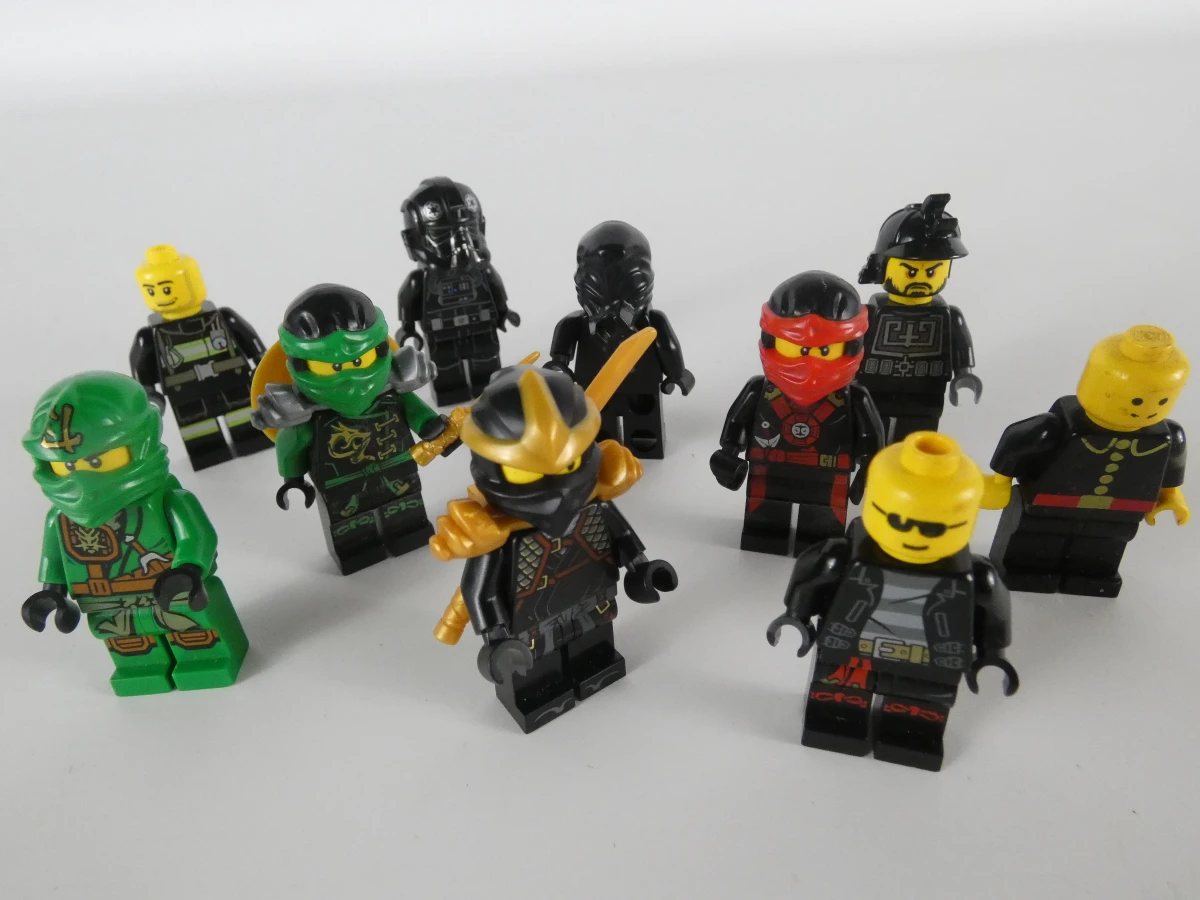 Verzameling LEGO-minifiguren met accessoires - foto 8