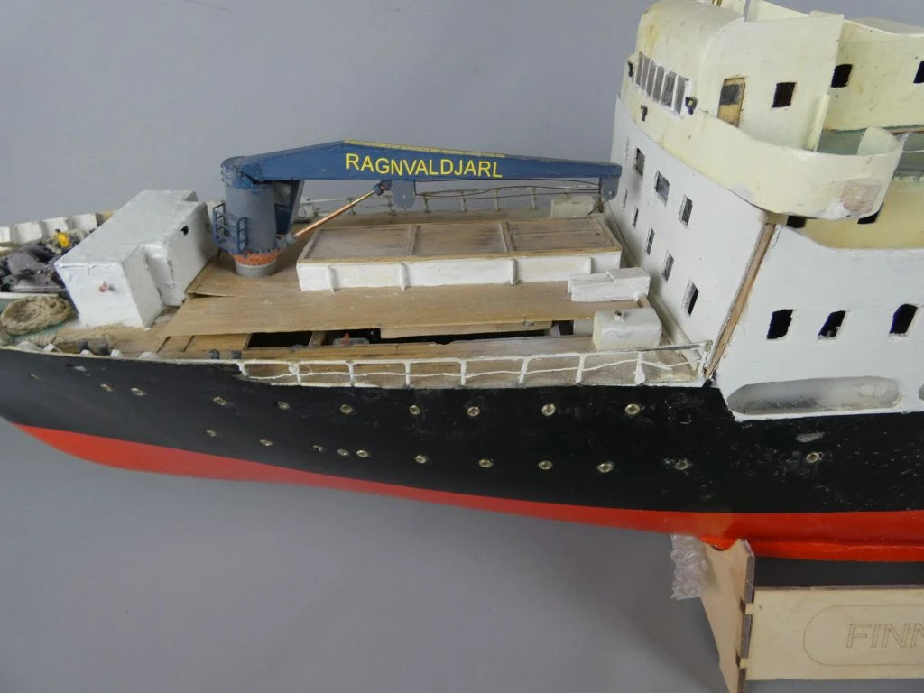 Handgemaakt houten schaalmodel van een schip - foto 16