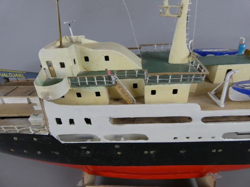 Handgemaakt houten schaalmodel van een schip - foto 17