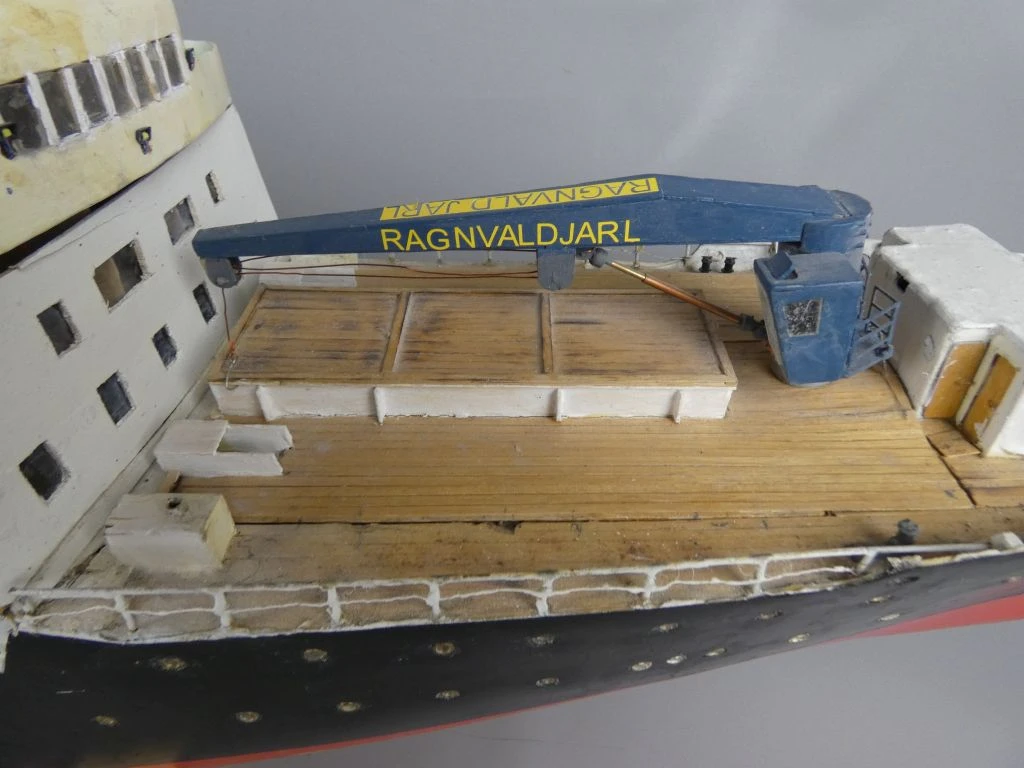 Handgemaakt houten schaalmodel van een schip - foto 3