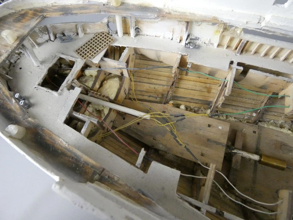 Handgemaakt houten schaalmodel van een schip - foto 13