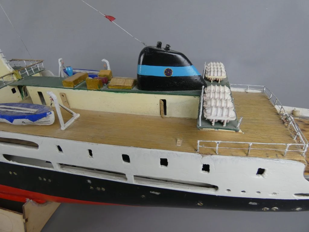 Handgemaakt houten schaalmodel van een schip - foto 18