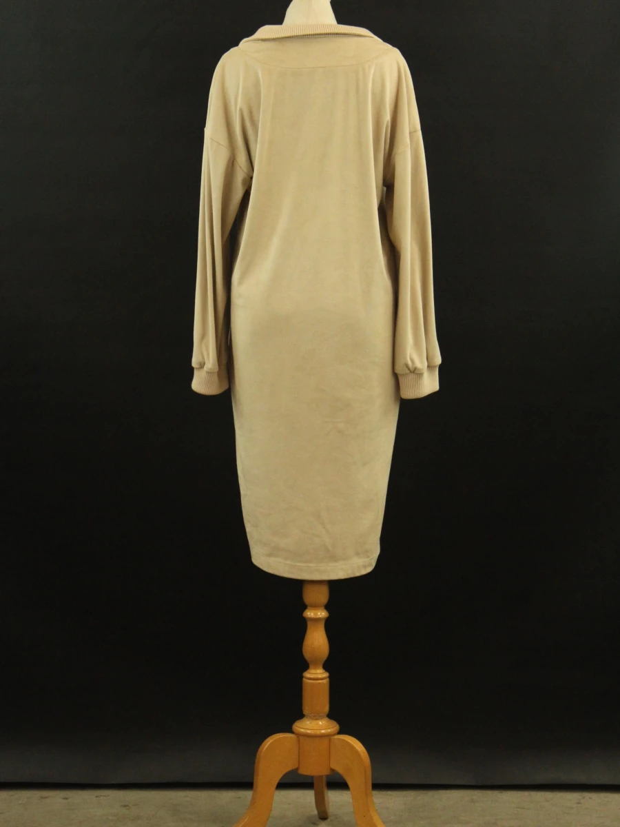 Marie Méro beige sweaterjurk in suedelook - foto 7