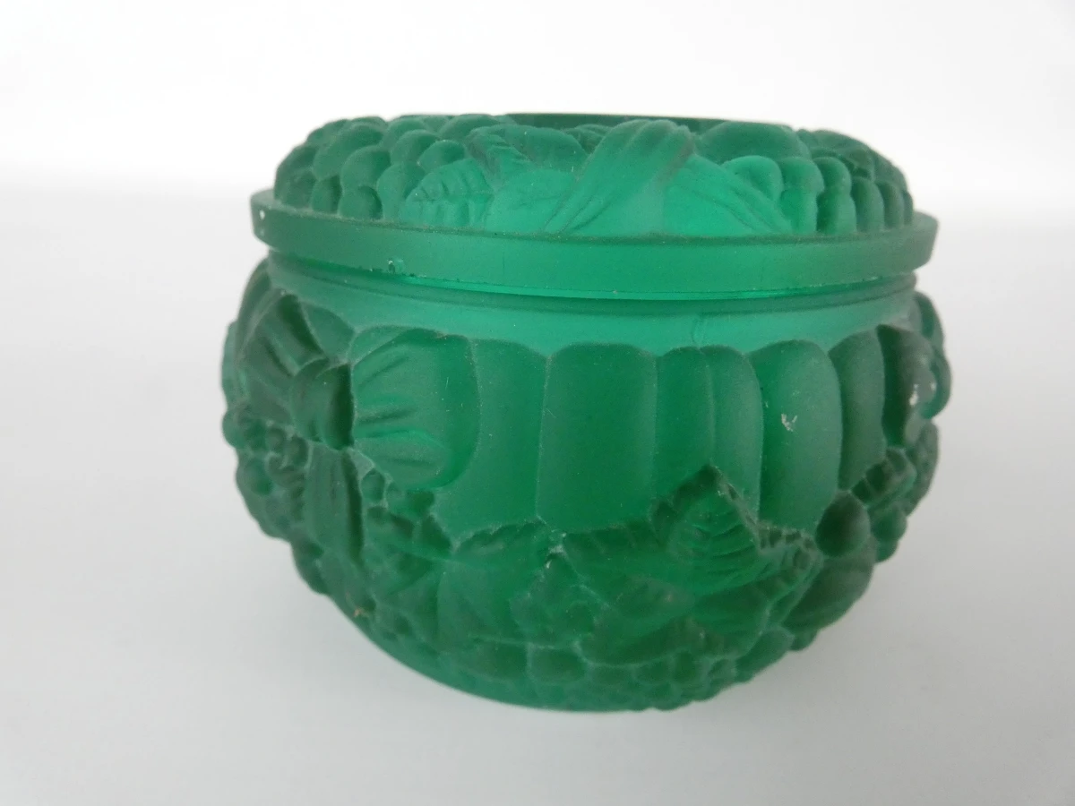 Groene glazen sierpot met deksel en reliëfdecoratie - foto 3