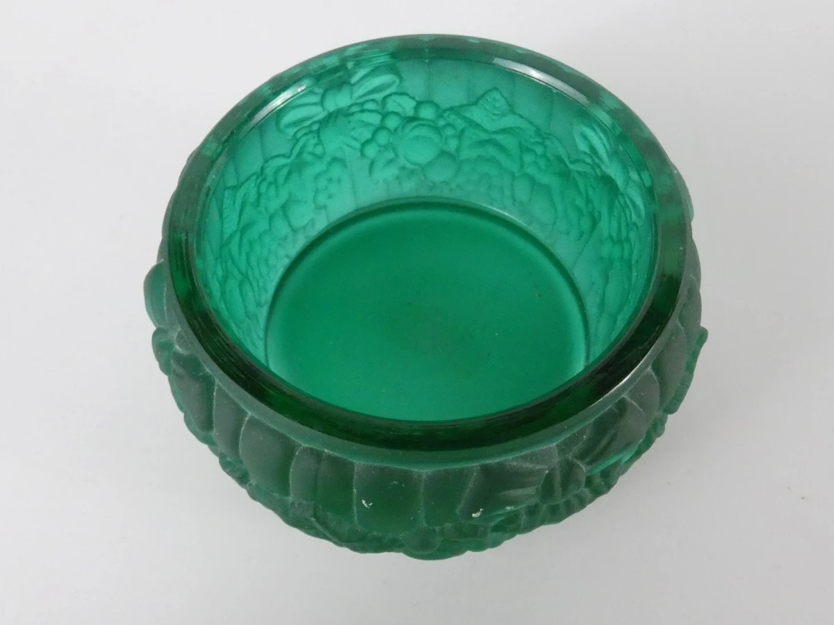 Groene glazen sierpot met deksel en reliëfdecoratie - foto 5