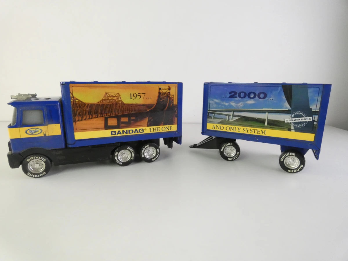 Set van 3 vintage modelvrachtwagens - foto 2