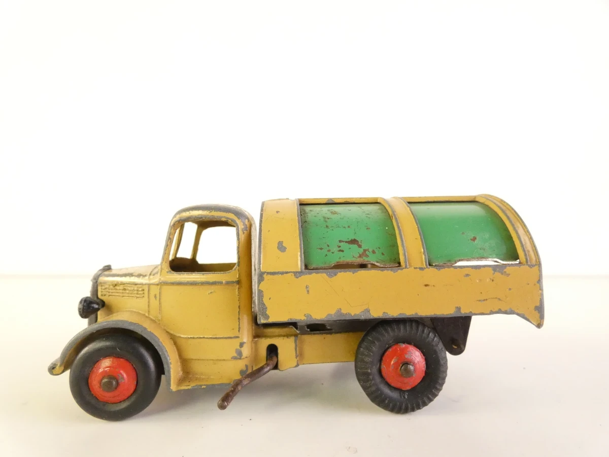 Vintage Dinky Toys modelauto's en verkeersborden - foto 24