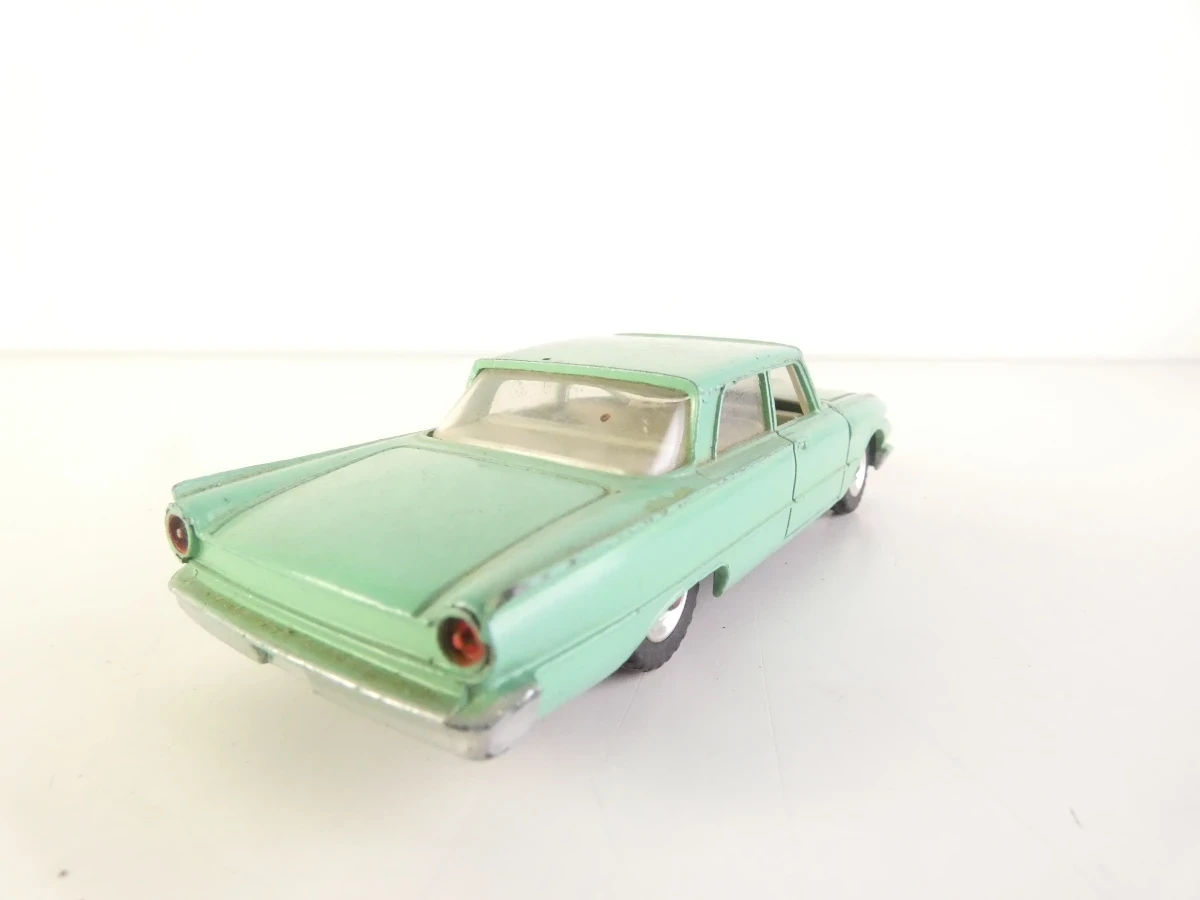 Vintage Dinky Toys modelauto's en verkeersborden - foto 34