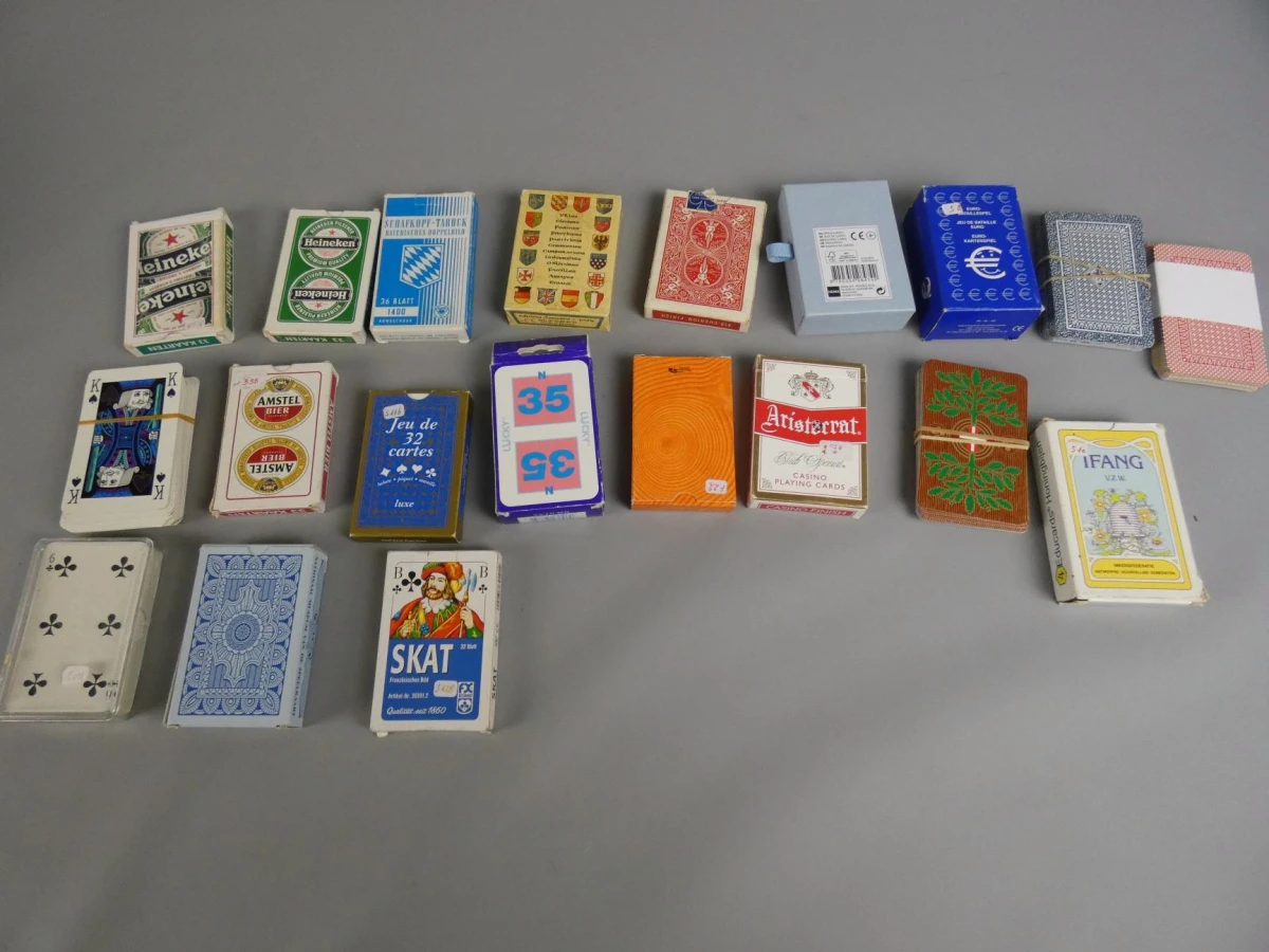 Partij van 20 complete speciale speelkaarten - foto 2