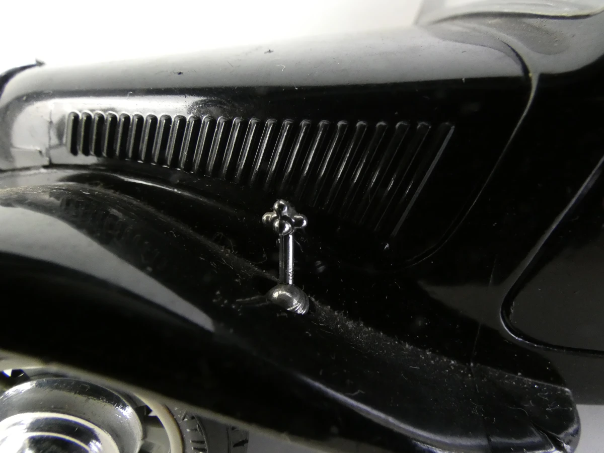 3 modelauto's – Citroën Traction Avant, Peugeot 302 Darl’Mat Roadster & Anson Peerless - foto 6
