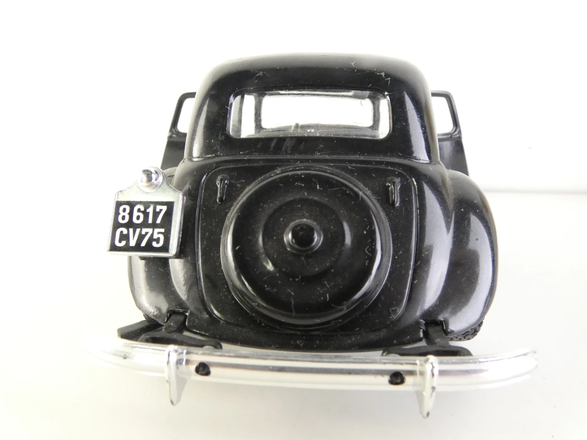 3 modelauto's – Citroën Traction Avant, Peugeot 302 Darl’Mat Roadster & Anson Peerless - foto 12