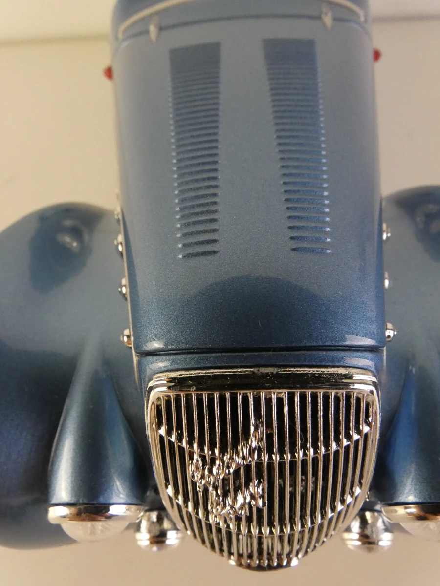 3 modelauto's – Citroën Traction Avant, Peugeot 302 Darl’Mat Roadster & Anson Peerless - foto 16