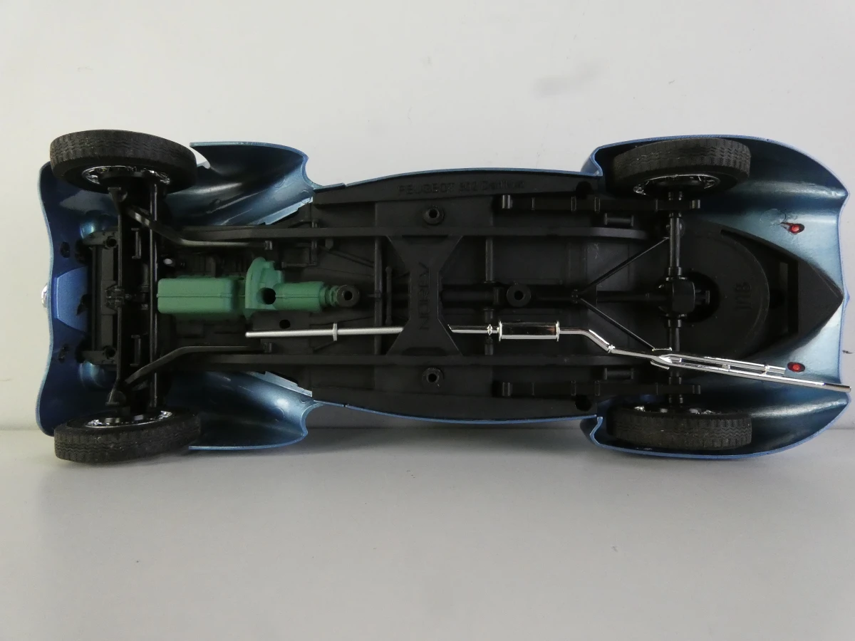 3 modelauto's – Citroën Traction Avant, Peugeot 302 Darl’Mat Roadster & Anson Peerless - foto 19