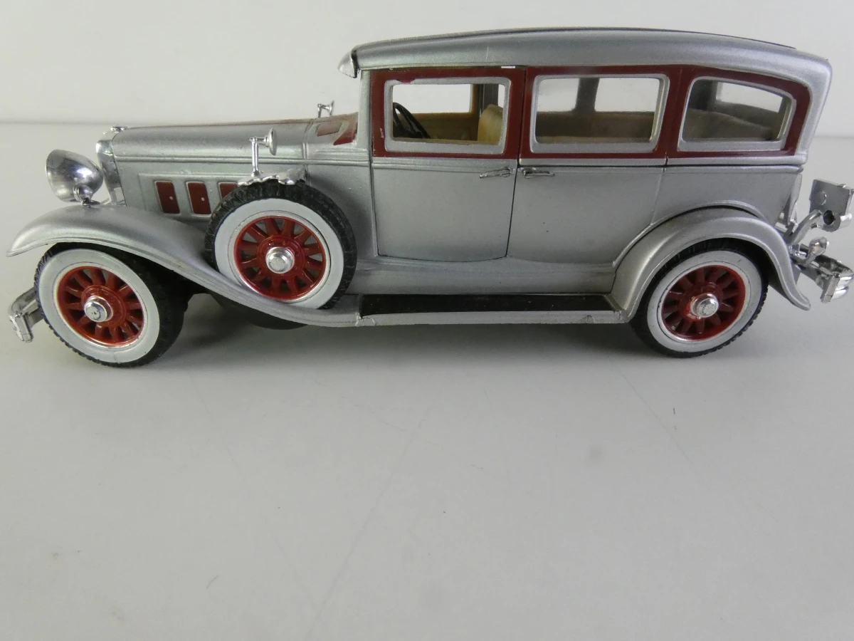 3 modelauto's – Citroën Traction Avant, Peugeot 302 Darl’Mat Roadster & Anson Peerless - foto 21
