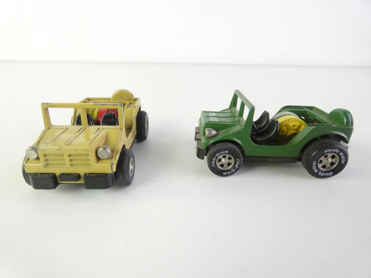 Set van 9 vintage die-cast miniatuurauto's, SECA en Darda - foto 8