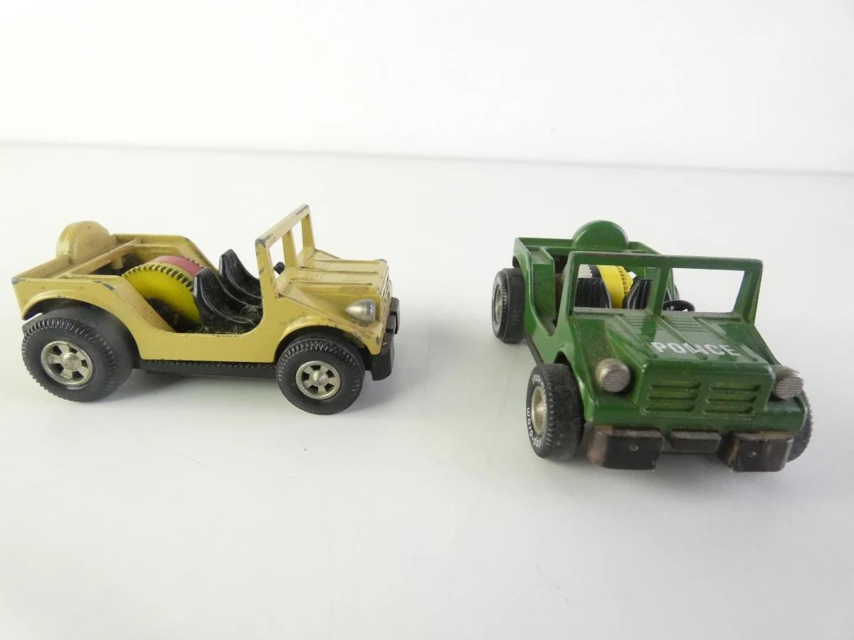 Set van 9 vintage die-cast miniatuurauto's, SECA en Darda - foto 9