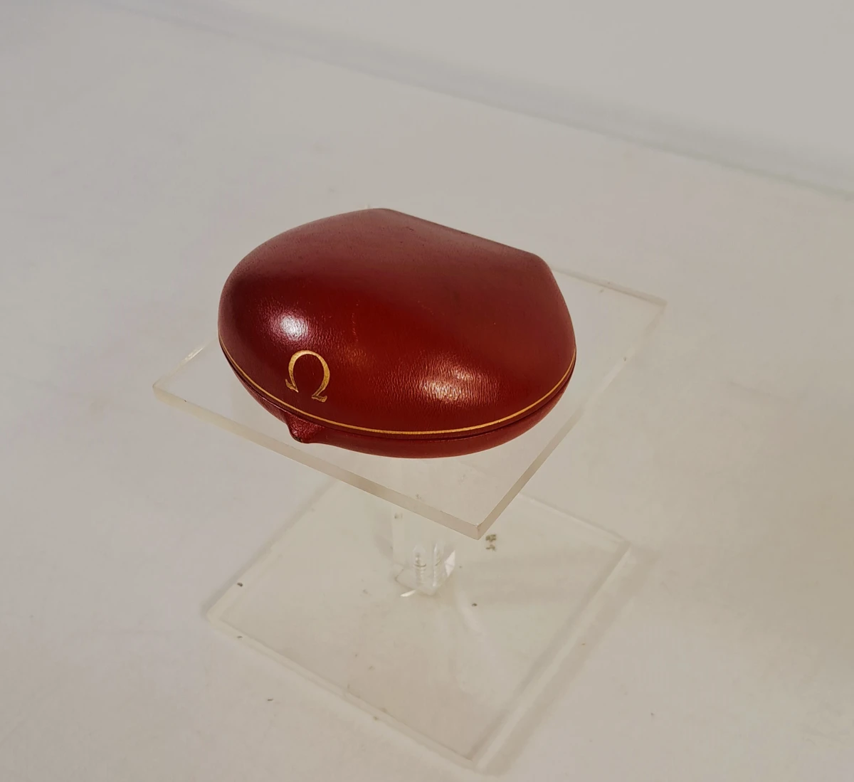 Vintage Omega horlogedoos in rood met gouden logo - foto 2