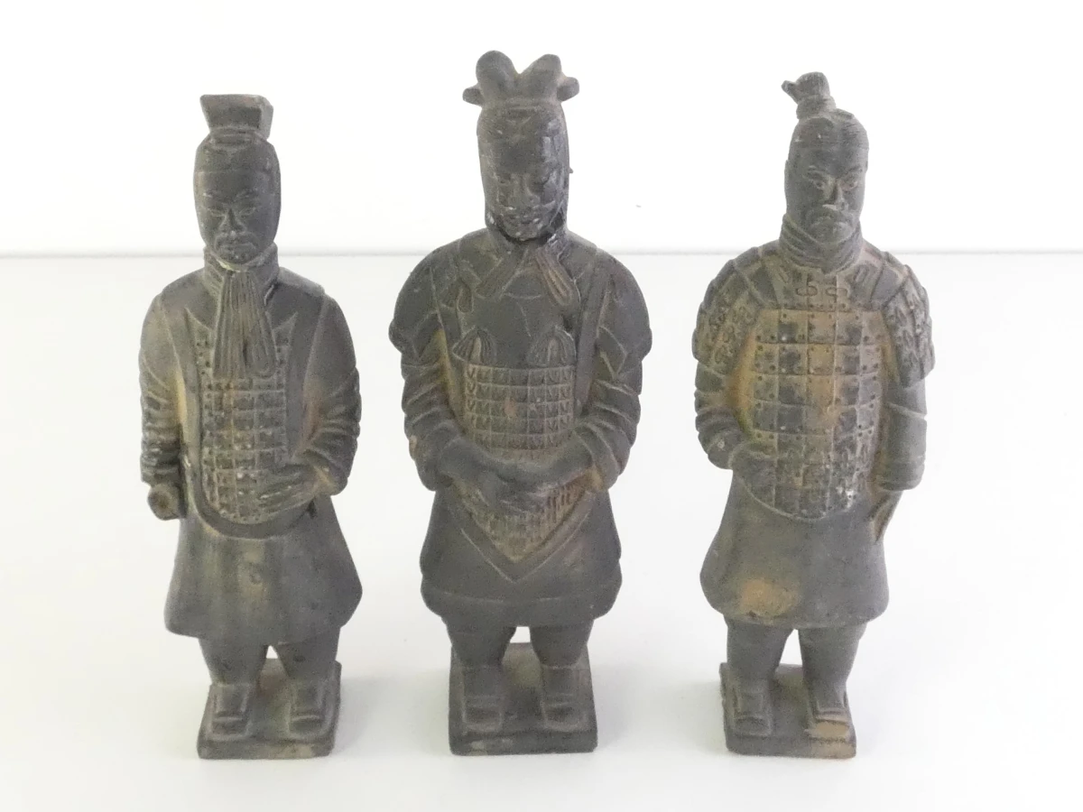 Set van 3 decoratieve Chinese terracottakrijgers – kavel bij De Kringwinkel, Heverlee