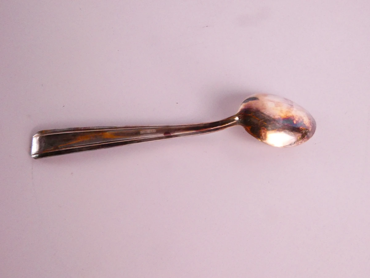 Vintage zilveren en verzilverd bestek en bureauaccessoires, - foto 11