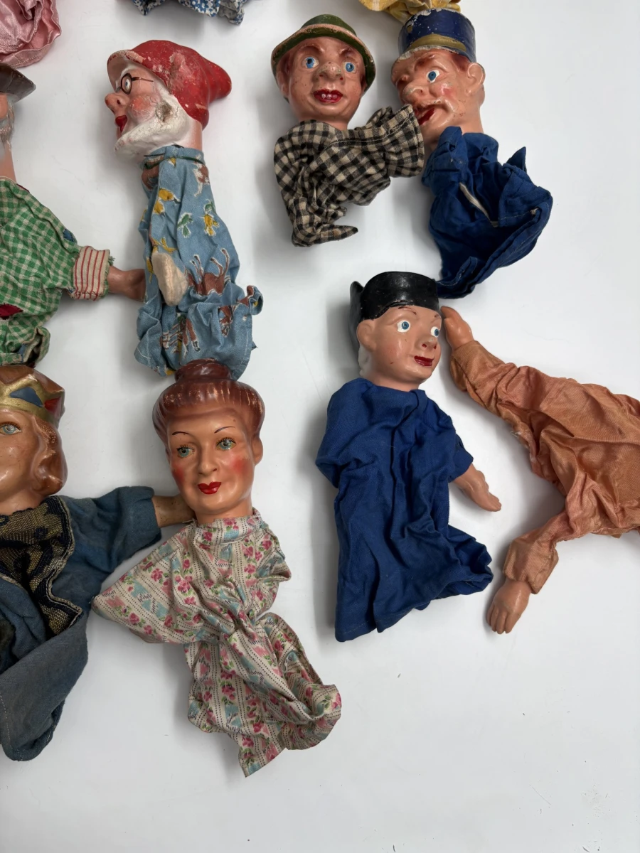 Partij Vintage Handpoppen (Gips) – Antiek Poppenkast - foto 4
