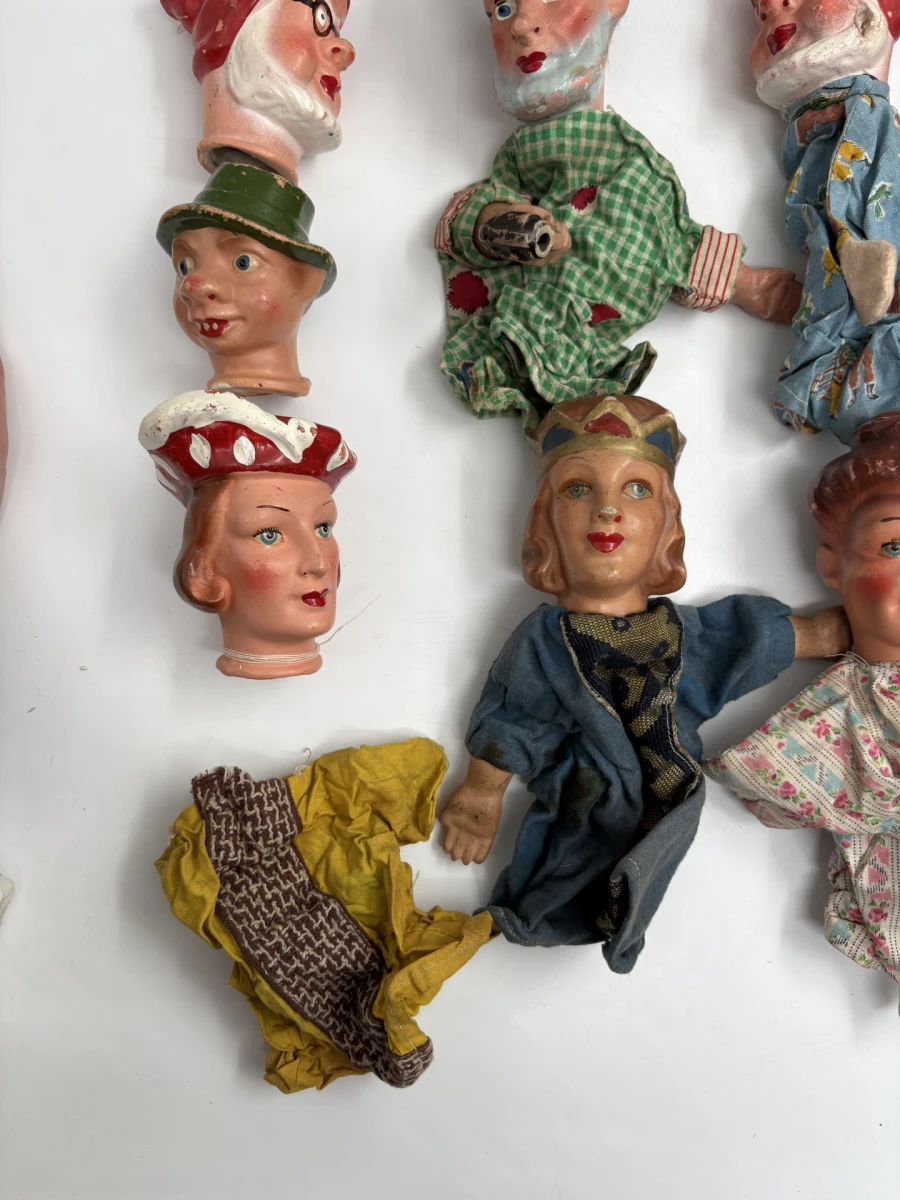 Partij Vintage Handpoppen (Gips) – Antiek Poppenkast - foto 2