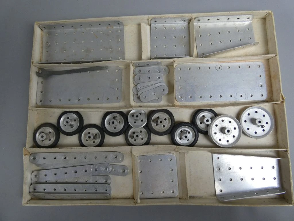 Mechanika Fémépítő Játék (Constructiedozen) - foto 5