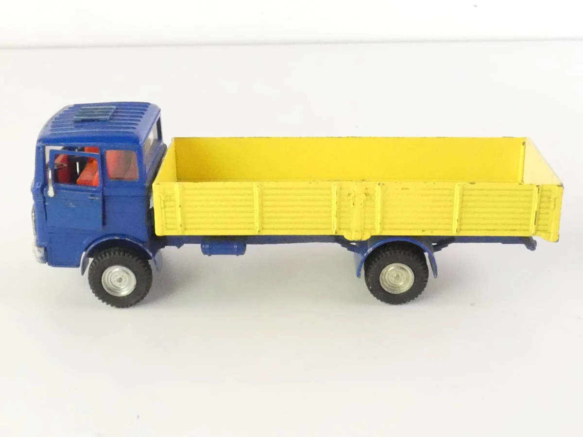 Gevarieerde verzameling van 5 Engelse Dinky Toys - foto 2