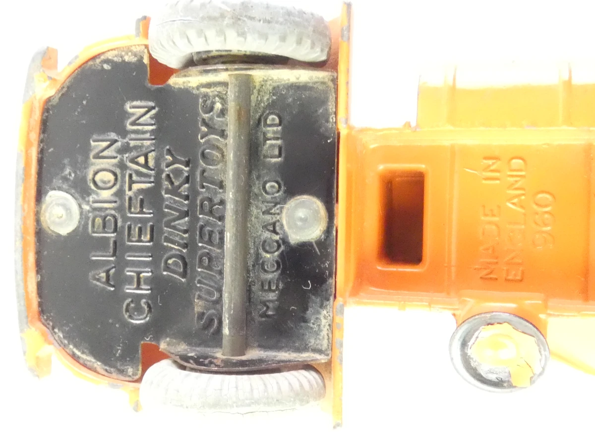 Gevarieerde verzameling van 5 Engelse Dinky Toys - foto 18