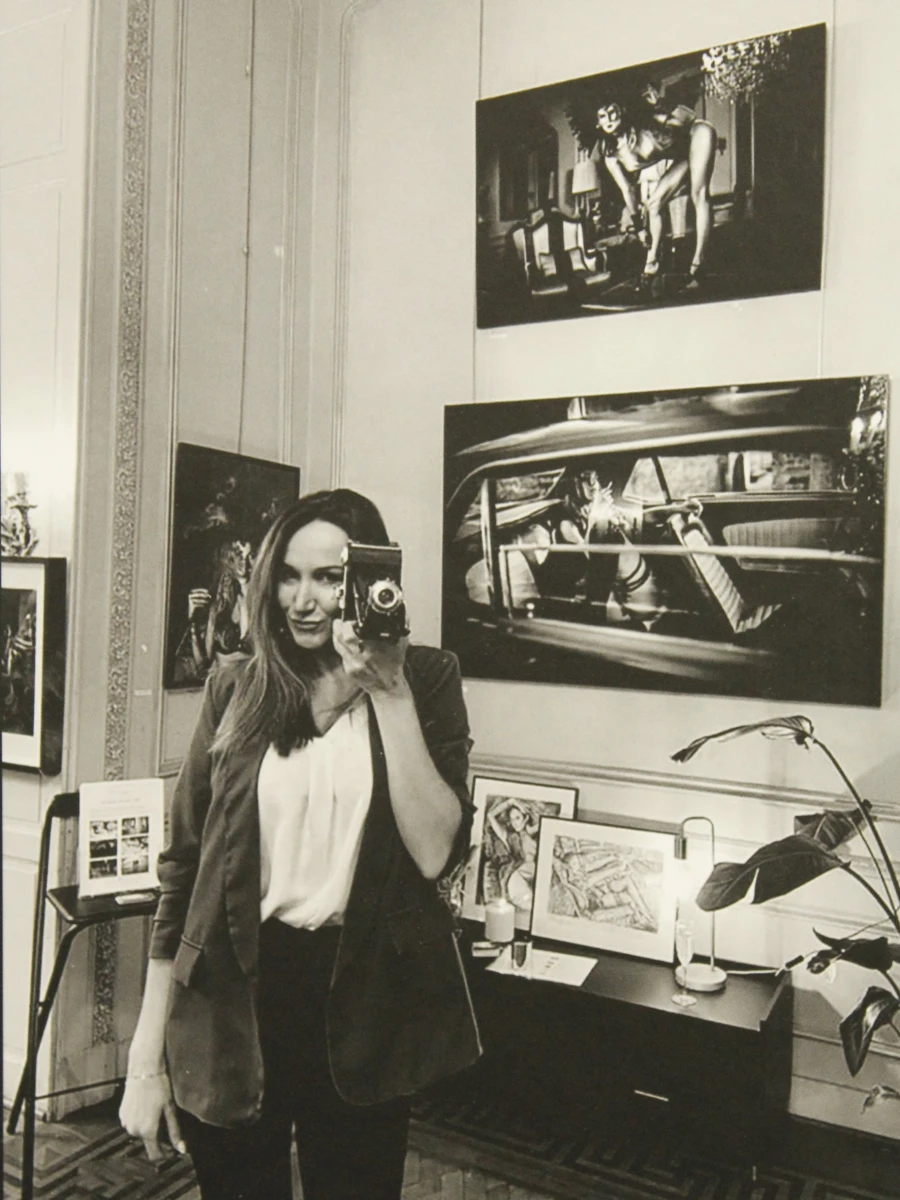 Leave the Light On - Annelore Desmet- Stichting Kunstboek - foto 2