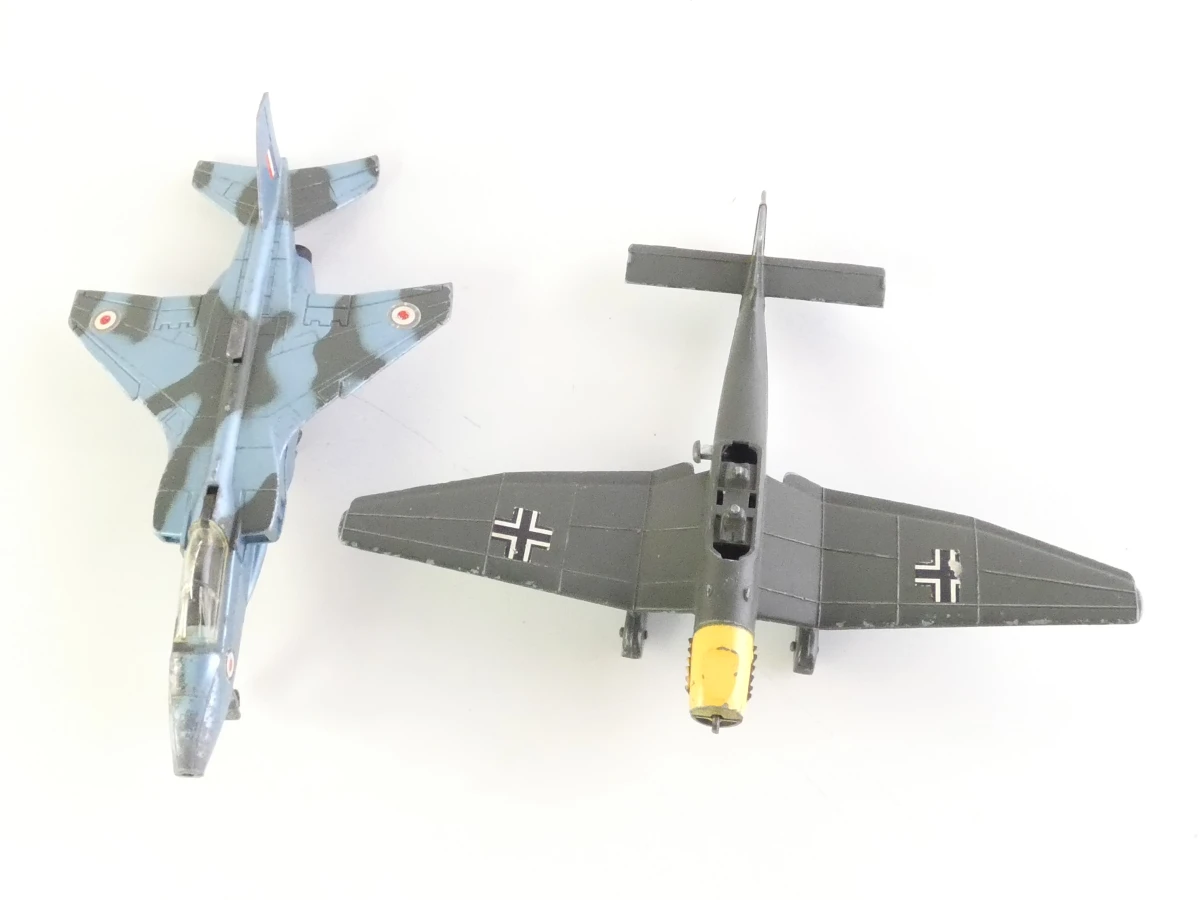 Vijf vintage militaire Dinky Toys schaalmodellen - foto 2