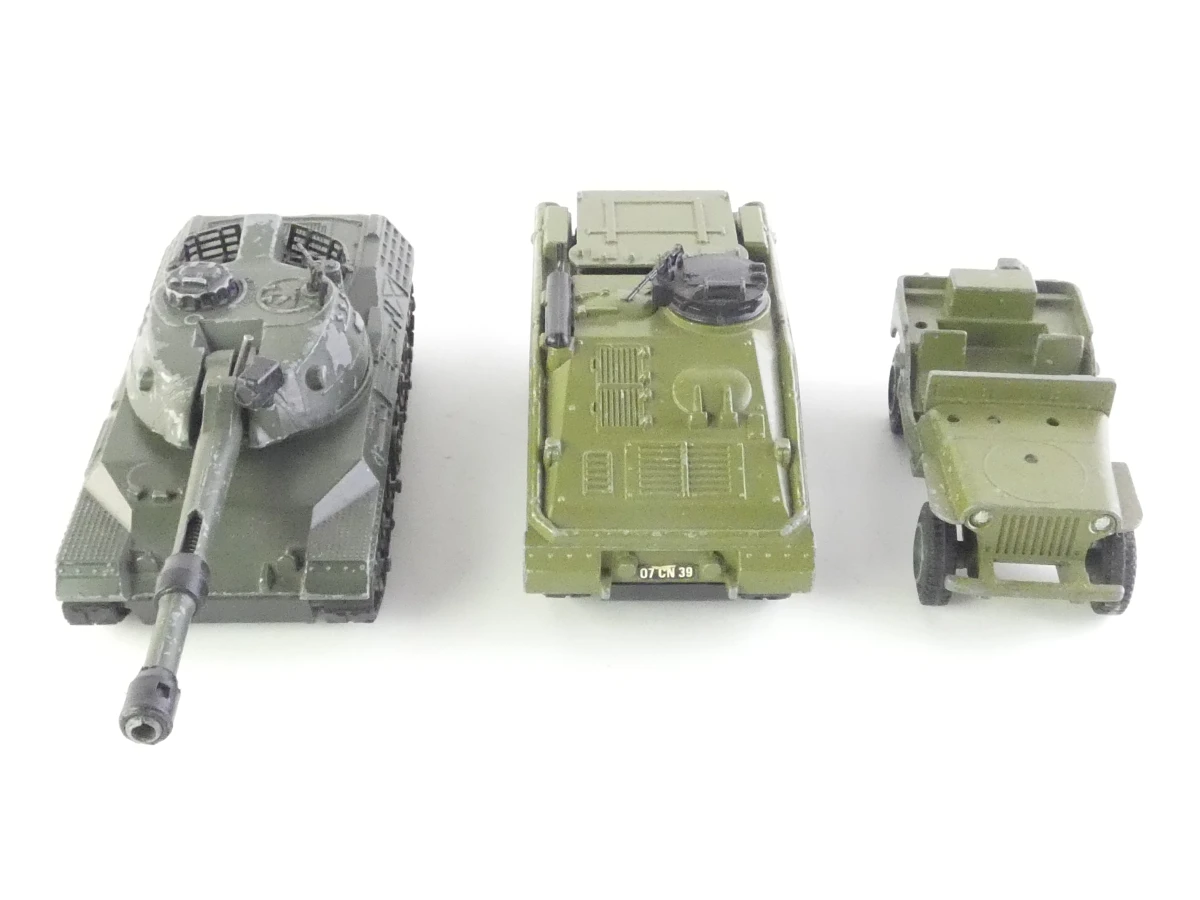 Vijf vintage militaire Dinky Toys schaalmodellen - foto 11