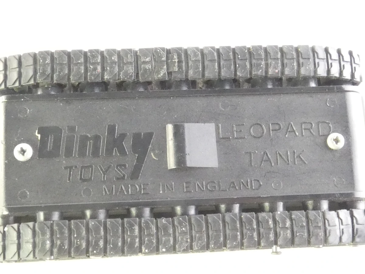 Vijf vintage militaire Dinky Toys schaalmodellen - foto 19