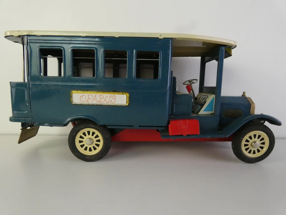 Set van 2 vintage speelgoedvoertuigen in oldtimerstijl - foto 2