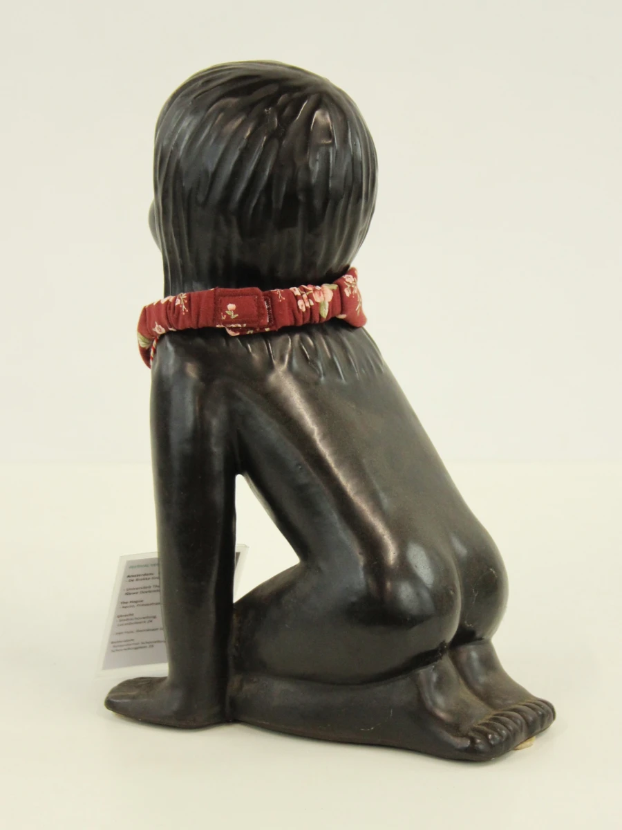 Emiel (Emanuel) Laskaris keramisch Sculptuur 'Zittend Meisje' – ca. 1960/1970 - foto 4