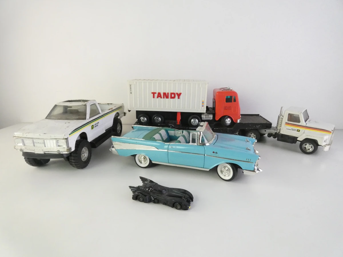 Vintage speelgoedauto's (5 stuks) – kavel bij De Kringwinkel, Heverlee